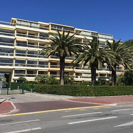 Dionysos Vue Cannes